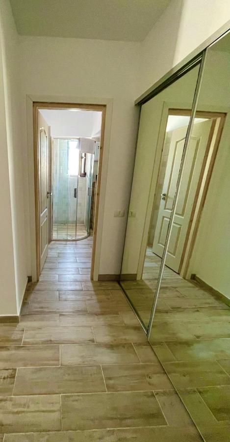 Rohan Studio One Aparthotel Navodari Ngoại thất bức ảnh