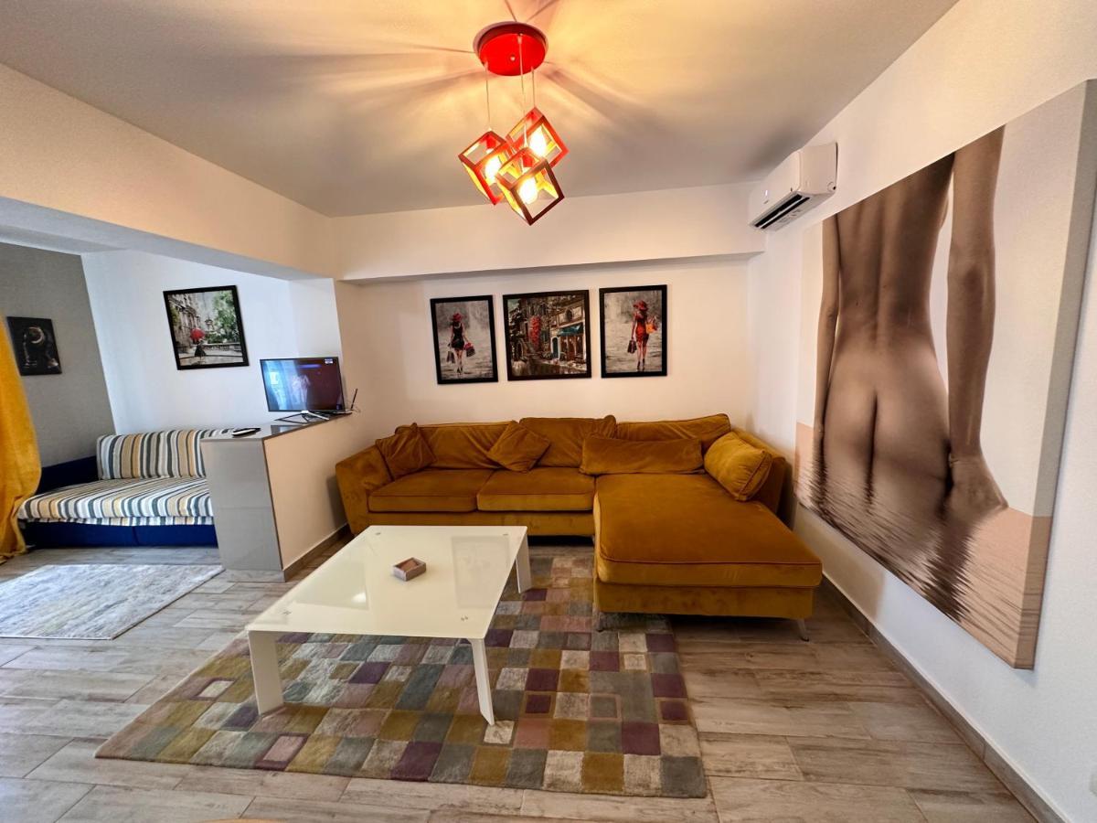 Rohan Studio One Aparthotel Navodari Ngoại thất bức ảnh