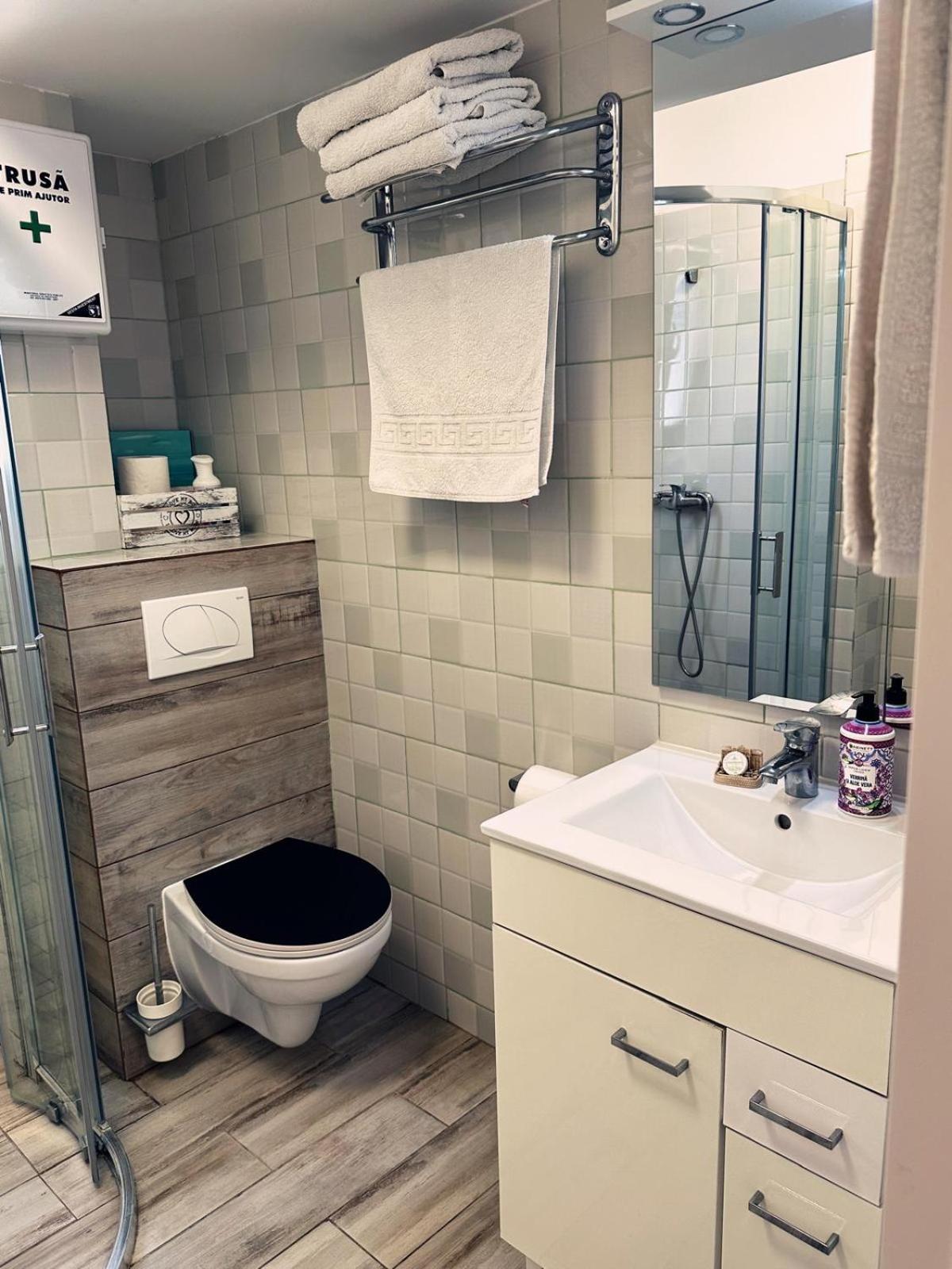 Rohan Studio One Aparthotel Navodari Ngoại thất bức ảnh