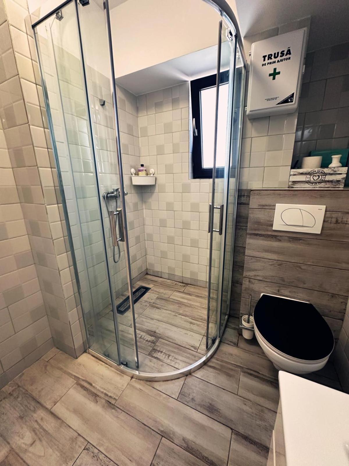 Rohan Studio One Aparthotel Navodari Ngoại thất bức ảnh