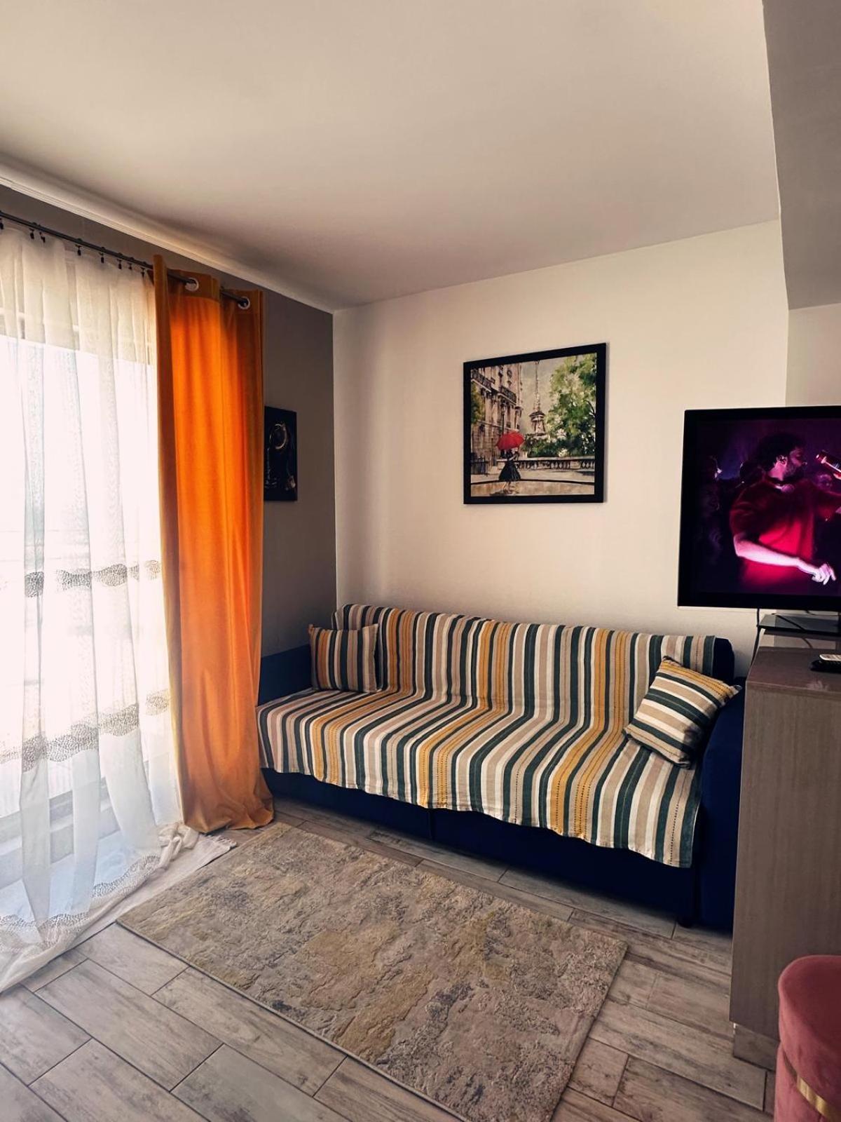 Rohan Studio One Aparthotel Navodari Ngoại thất bức ảnh