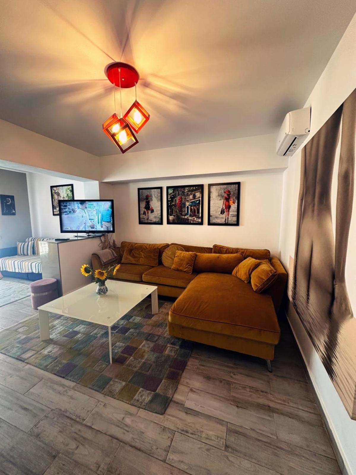 Rohan Studio One Aparthotel Navodari Ngoại thất bức ảnh